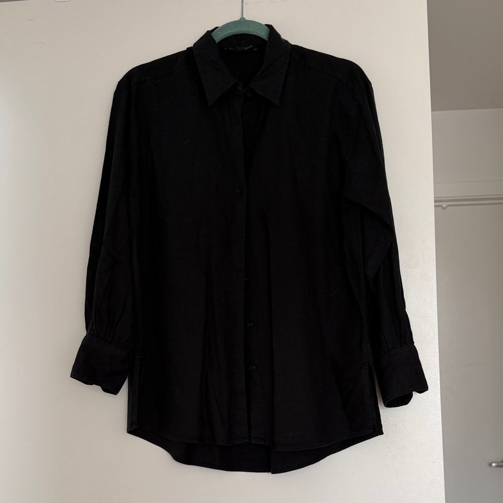 Banana Republic Women's Black Button Down Shirt